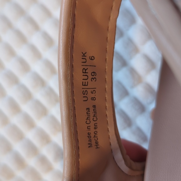 Aldo Eowilwia Pink Quilted Sandals Size 8.5 - Picture 7 of 7